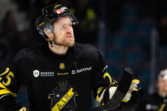 AIKs Christopher Bengtsson jublar