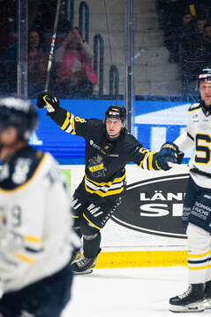 AIKs Oskar Magnusson jublar vid 1-0
