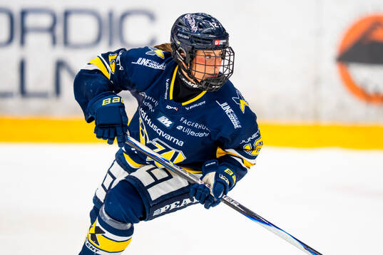 HV71s Eimear Leacy