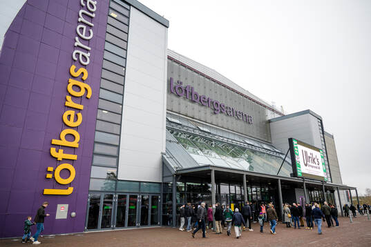 Exteriör av Löfbergs Arena