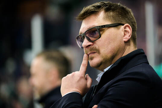 Växjös tränare Björn Hellkvist deppar