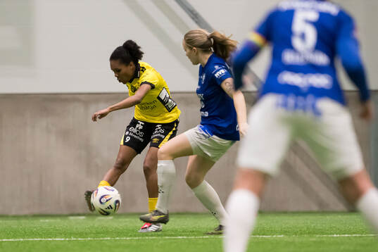 Elfsborgs Vanessa Lopez och Trelleborgs Olivia Strid