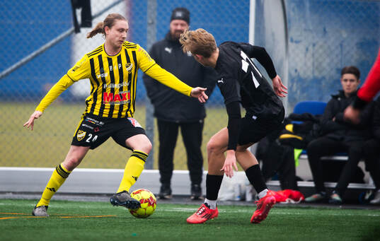 IFK Hässleholms Lucas Johnsson i träningsmatchen mellan