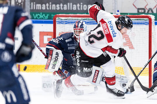 Linköpings målvakt Waltteri Ignatjew och Malmö Redhawks