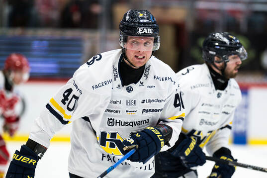 HV71s Oskar Stål-Lyrenäs