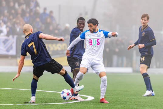 AIKs Amel Mujanic och Oddevolds Leonardo Farah Shahin