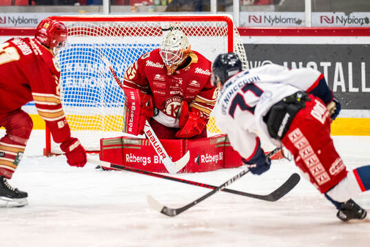 Kalmars målvakt Jacob Crespin och Oskarshamns Filip