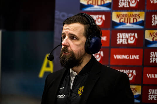 Kalmars tränare Viktor Tuurala