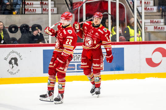 Kalmars Gustaf Westlund och Carl-Johan Lerby deppar