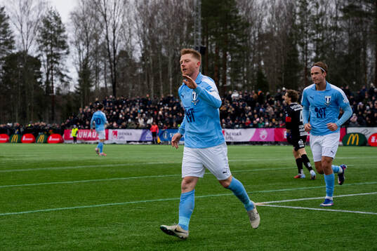 Malmö FFs Anders Christiansen gör 0-2 målet