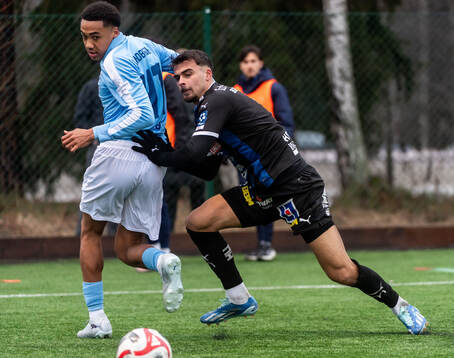 Malmö FFs Theodor Lundbergh och Karlstads Stevan Beko