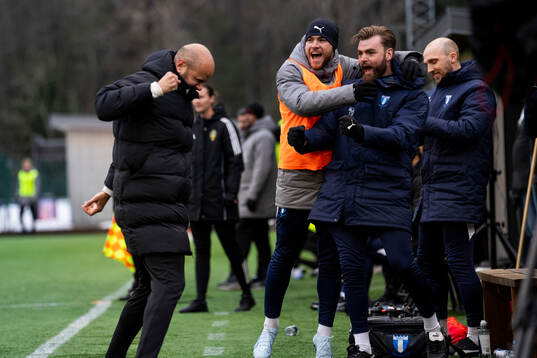 Malmö FFs huvudtränare Miguel Angel Ramirez  , Gabriel
