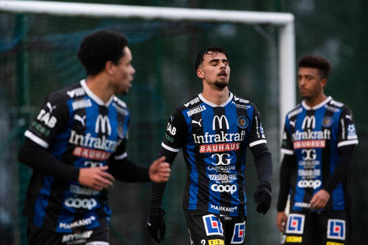 Karlstads Stevan Beko deppar
