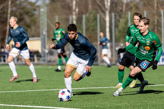 Halmstads Oliver Kapsimalis och Varbergs Oliver Silverholt