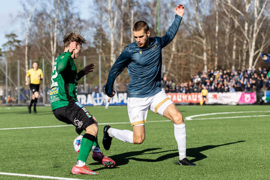 Varbergs Axel Vidjeskog och Halmstads Erko Tougjas