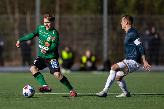 Varbergs Axel Vidjeskog och Halmstads Joel Allansson