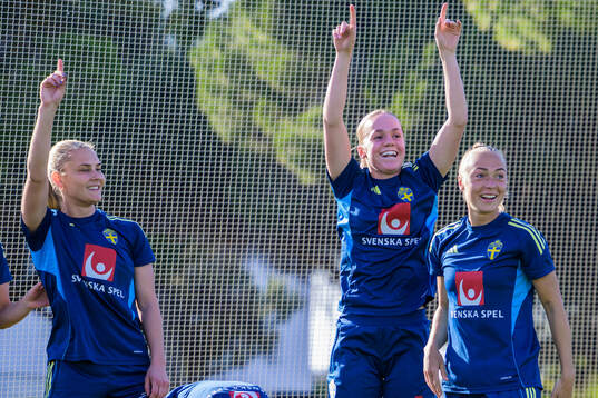 Amanda Nildén, Hanna Lundkvist and Hanna Bennison at a