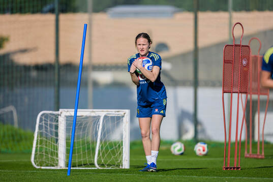 Matilda Vinberg at a training session with the women's