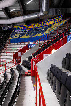 Södertäljes tifo på läktaren