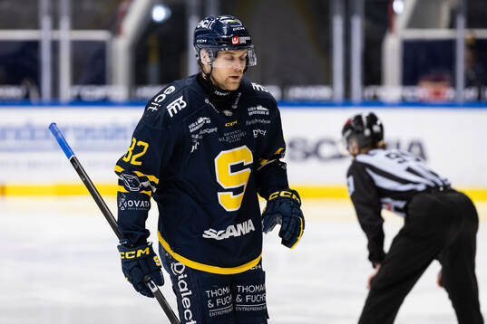 Södertäljes Roope Laavainen deppar