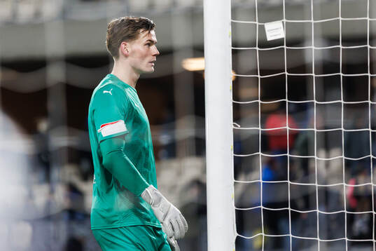 Helsingborgs målvakt Johan Brattberg deppar