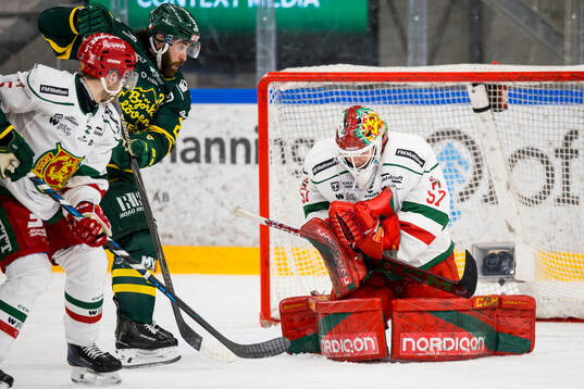 Moras målvakt Tobias Johansen Breivold