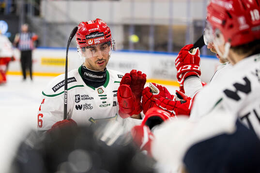 Moras Marcus Karlström jublar
