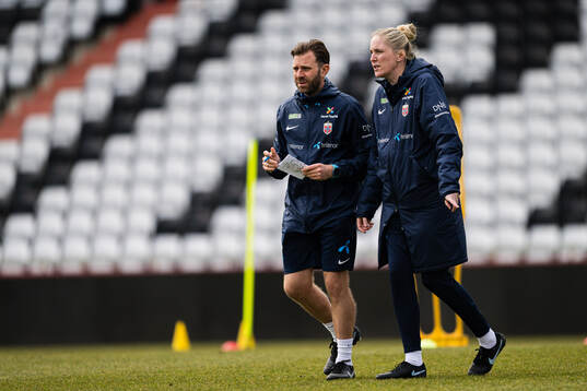 Assistant coach Mikey Harris and head coach Gemma Grainger