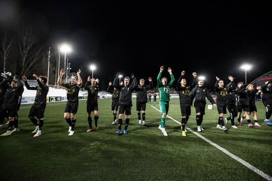 GAIS spelare jublar