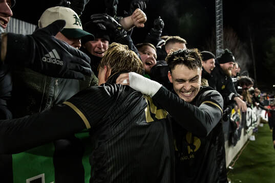 GAIS-spelare jublar