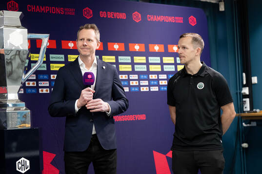 Robert Ohlsson, head coach of Frölunda, and Max Friberg,