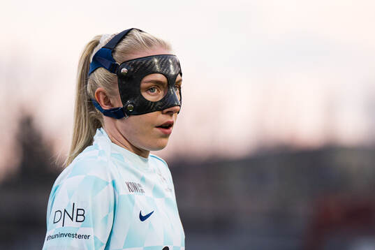 Thea Bjelde of Norway warms up