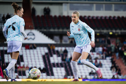 Ada Hegerberg of Norway warms up