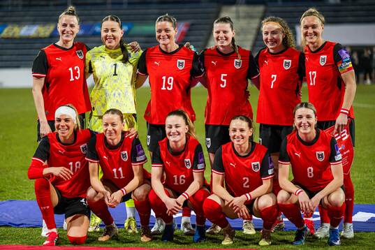 The starting eleven of Austria, from the top left; Virginia