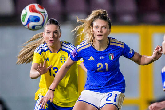 Bella Andersson of Sweden and Michela Cambiaghi of Italy