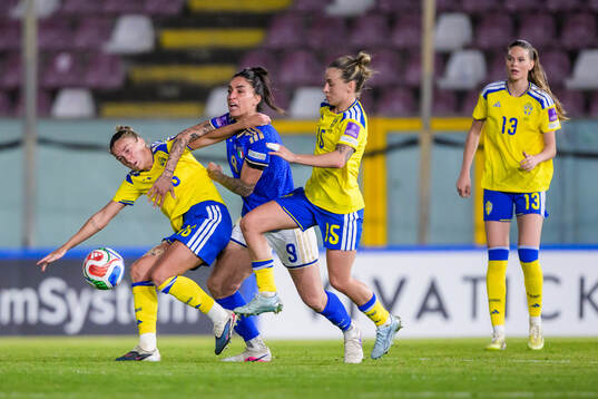 Filippa Angeldahl and Julia Zigiotti Olme of Sweden and