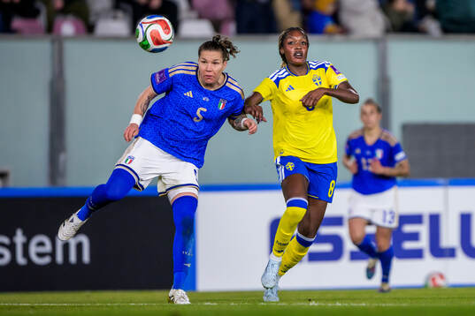 Elena Linari of Italy and Evelyn Ijeh of Sweden