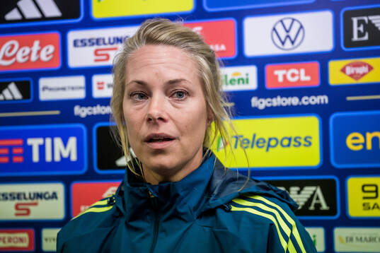 Assistant coach Johanna Almgren of Sweden