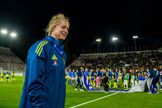 Assistant coach Johanna Almgren of Sweden