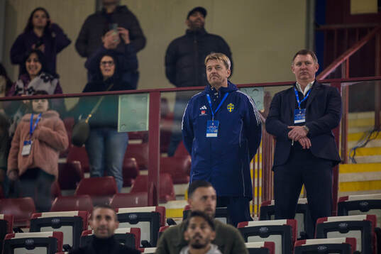 Head coach Tony Gustavsson of Sweden and Kim Källström,