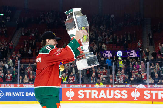 Samuel Johannesson of Frölunda celebrates with the trophy