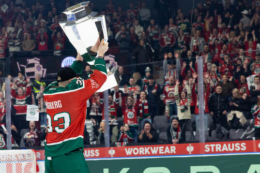 Linus Högberg of Frölunda celebrates with the trophy