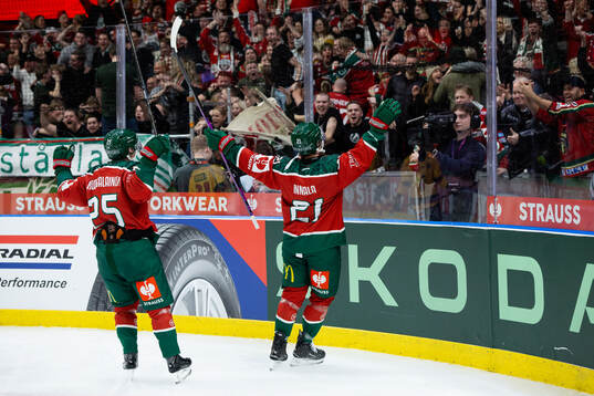 Jere Innala of Frölunda celebrates scoring the decisive