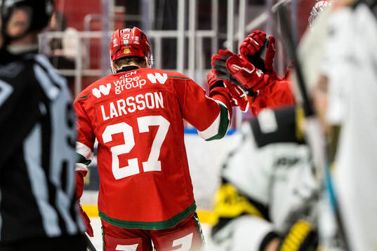 Moras Hampus Larsson jublar