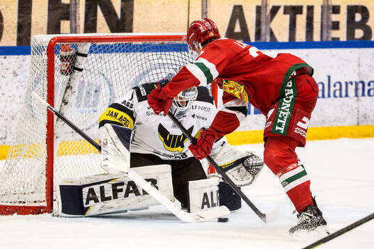 Västerås målvakt Oliver Håkansson och Moras Hampus