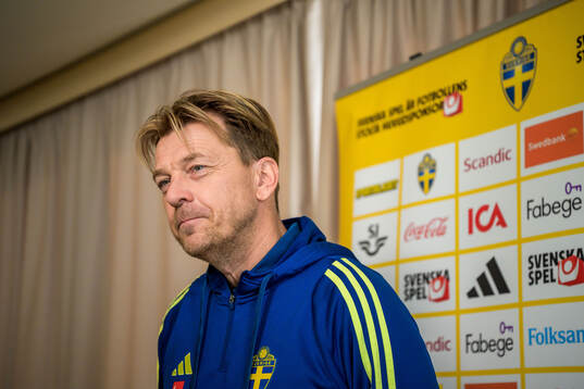 Bläddra bland fler bilder av Football, Women's World Cup Qualifier, Sweden, Mixed Zone 