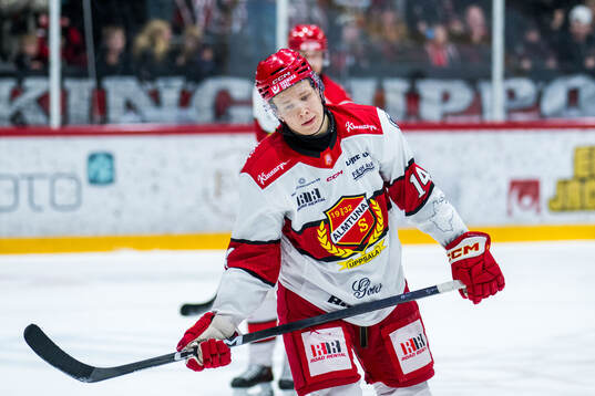 Almtunas Mikkel Øby-Olsen deppar