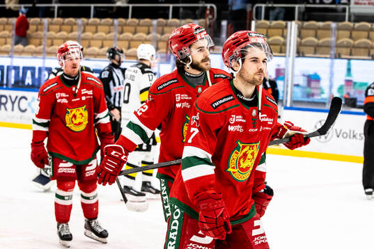 Moras Brayden Tracey och Moras Ethan De Jong  deppar