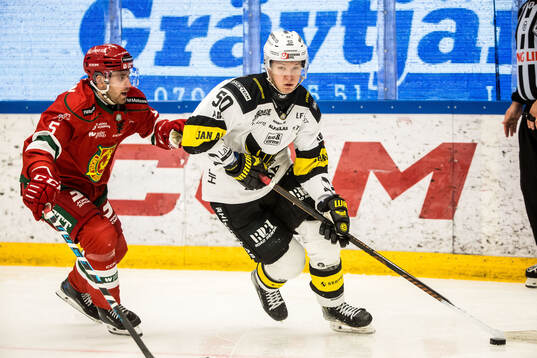 Moras Isac Jonsson och Västerås Veikko Loimaranta