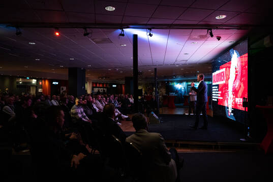 Jenny Silverstrand, VD SHL, och Johan Cahling, Chef